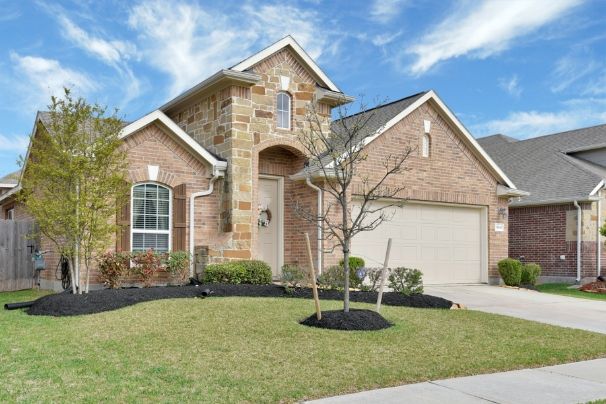 https://LuisMarino.NewConstructionHomesForYou.com